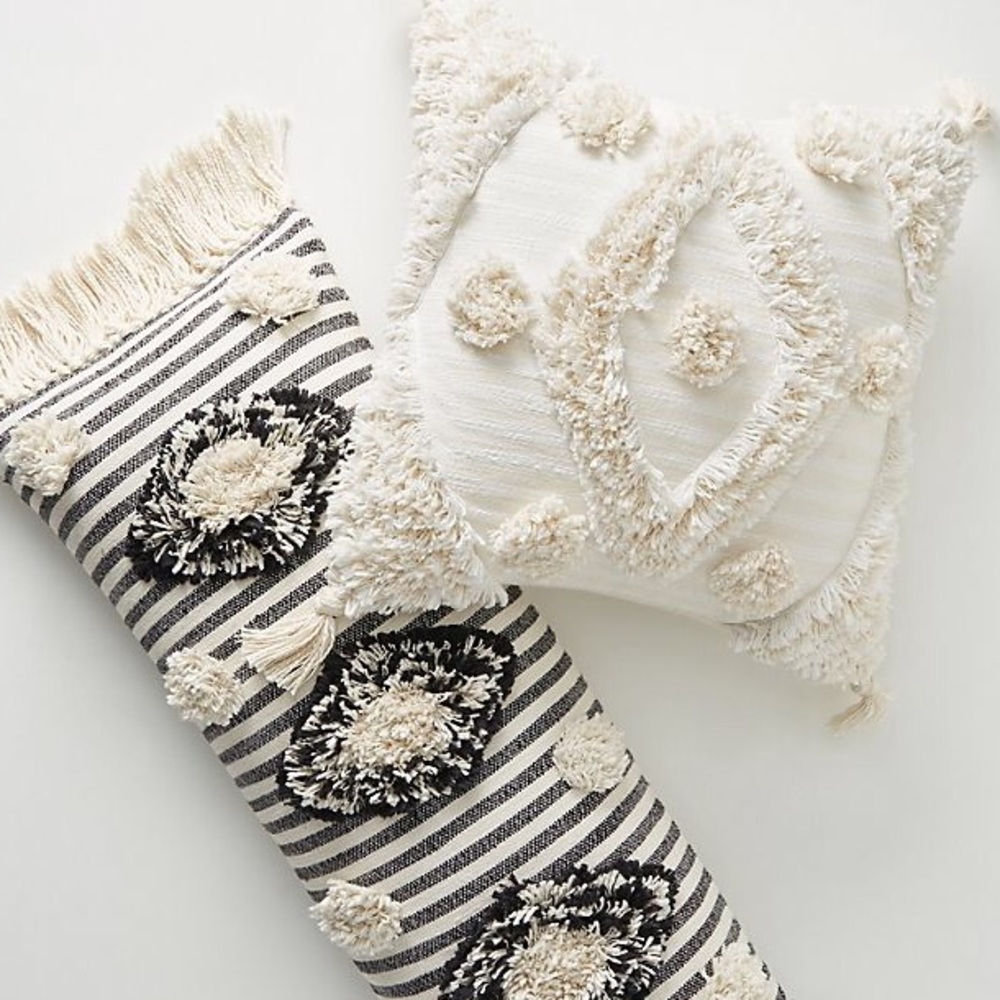 🧡ANTHROPOLOGIE Tufted Mila PILLOW Ivory Throw